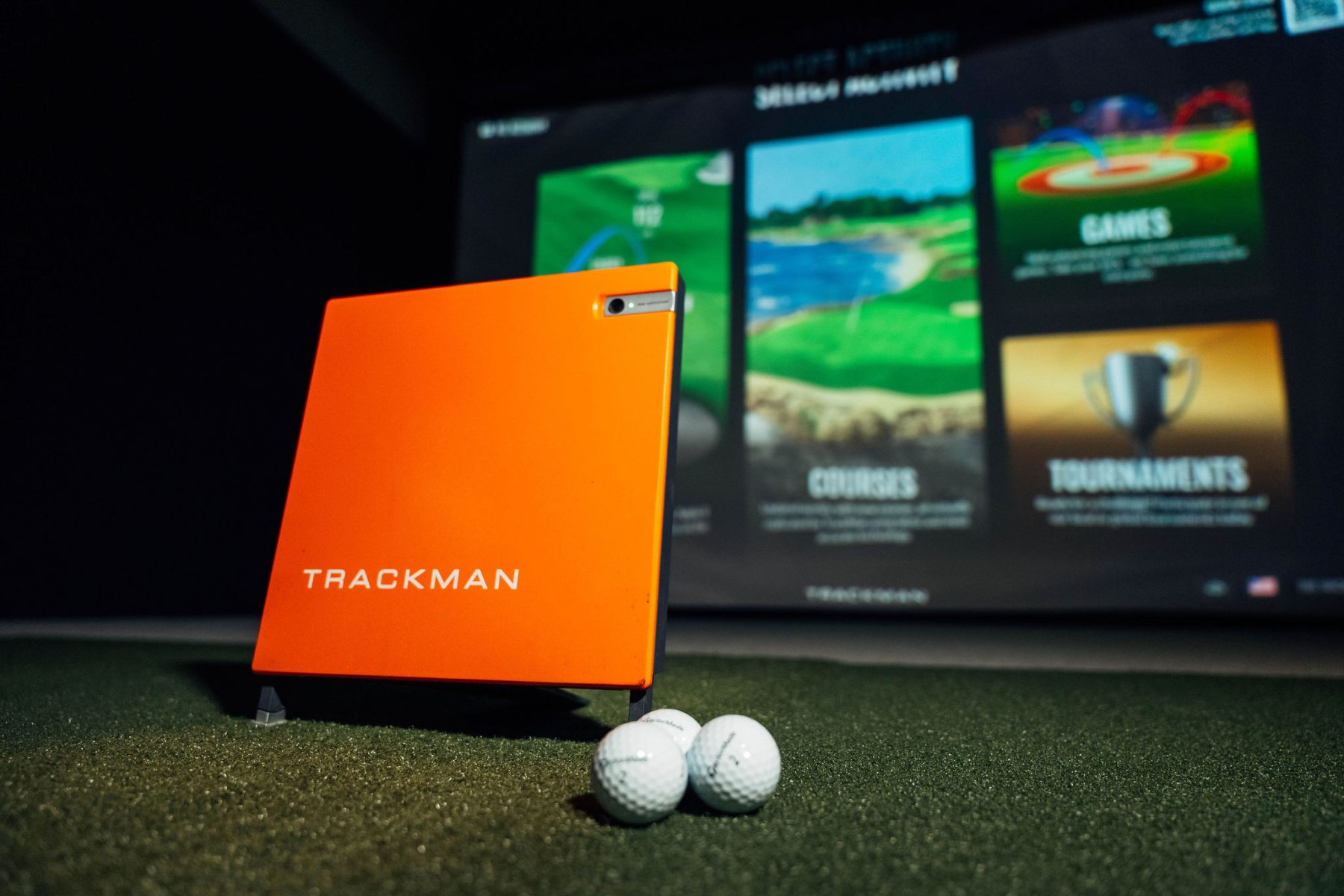 NYC indoor golf league competition at Hack Shack